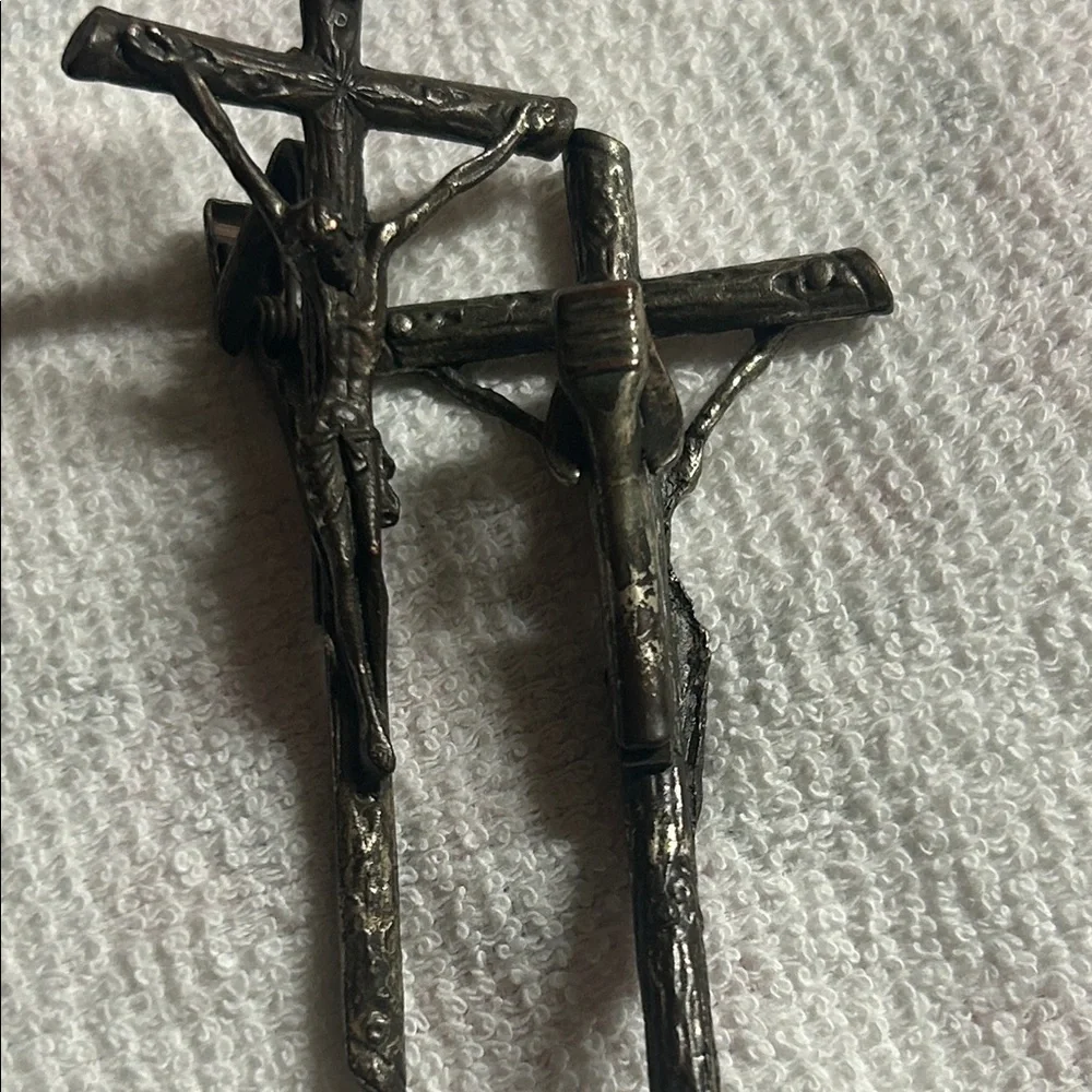 Antique-Style‎ Silver Cross Clamp Set